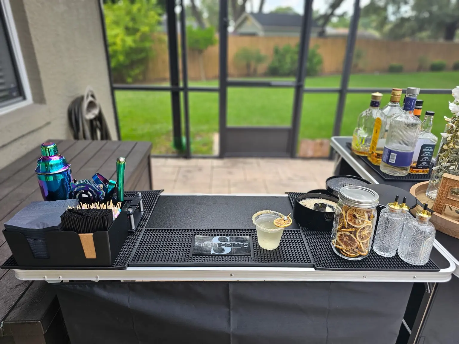 Elegant weddings bartending at Orlando wedding venue